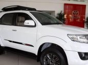 Bán Toyota Fortuner đời 2014, màu trắng xe gia đình, giá chỉ 870 triệu