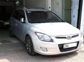 Bán ô tô Hyundai i30 CW 2011, màu bạc, nhập khẩu  