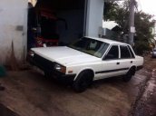 Cần bán xe Nissan Bluebird 1986, màu trắng