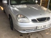 Cần bán gấp Daewoo Nubira MT sản xuất năm 2004, màu bạc