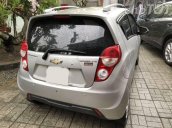 Bán xe Chevrolet Spark AT sản xuất 2014, màu bạc đẹp như mới