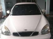 Cần bán Daewoo Nubira 2002, màu trắng xe gia đình, 120 triệu