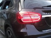 Bán xe Mercedes GLA250 năm 2017, màu nâu, nhập khẩu