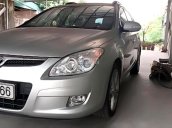 Chính chủ bán Hyundai i30 CW 1.6 AT đời 2009, màu bạc, nhập khẩu