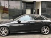 Cần bán Mercedes C300 AMG sản xuất năm 2017, màu đen