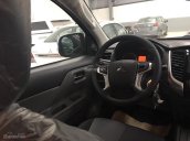 Bán Mitsubishi Triton AT đời 2018, màu xám (ghi), giá tốt khai trương