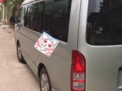 Bán Toyota Hiace đời 2011, màu xanh ngọc