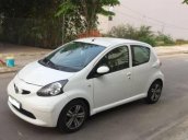 Cần bán lại xe Toyota Aygo MT năm 2008, màu trắng, nhập khẩu nhật bản chính chủ