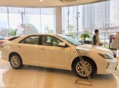Toyota Mỹ Đình giảm giá cực sốc Camry 2.0E 2018 mua xe chỉ với 180tr tặng BHVC, khuyến mại gói full phụ kiện 30tr