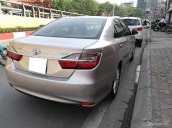 Cần bán lại xe Toyota Camry 2.5G đời 2016, màu vàng