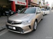 Cần bán lại xe Toyota Camry 2.5G đời 2016, màu vàng