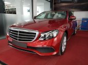 Mercedes E200 2018 giao ngay, ưu đãi giá lớn, trả góp 90% giá trị xe