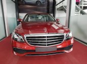 Mercedes E200 2018 giao ngay, ưu đãi giá lớn, trả góp 90% giá trị xe