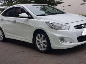 Bán xe Hyundai Accent sản xuất 2012, màu trắng 