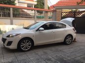 Bán ô tô Mazda 3 số sàn sản xuất năm 2011, màu trắng, nhập khẩu nguyên chiếc