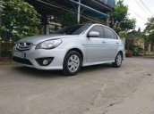 Bán ô tô Hyundai Verna đời 2010, màu bạc xe gia đình