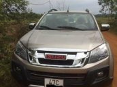 Cần bán Isuzu Dmax đời 2015 số sàn, giá tốt