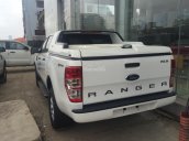 Bán Ford Ranger XLS AT 4x2 2018, màu trắng giao xe và hỗ trợ trả góp 90%, khuyến mại lớn