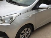 Cần bán xe Hyundai i10 năm sản xuất 2015, màu bạc, nhập khẩu nguyên chiếc