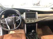 Bán xe Toyota Innova 2.0E - Khuyến mãi trung thực