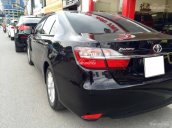 Cần bán Toyota Camry 2.0E model 2016, màu đen, chính chủ