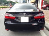 Cần bán Toyota Camry 2.0E model 2016, màu đen, chính chủ