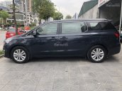 Cần bán xe Kia Sedona 3.3 GATH 2016, màu đen, xe nhập full options