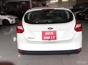 Cần bán lại xe Ford Focus đời 2013, màu trắng chính chủ, giá chỉ 515 triệu