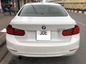 Cần bán BMW 320i 2012, màu trắng, nhập khẩu, chính chủ