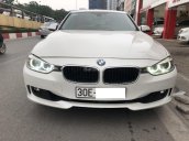 Cần bán BMW 320i 2012, màu trắng, nhập khẩu, chính chủ