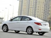Cần bán gấp Hyundai Accent năm sản xuất 2016, màu trắng, 450 triệu