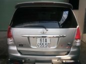 Bán xe Toyota Innova V năm 2010, màu bạc 