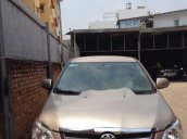 Chính chủ bán xe Toyota Innova V đời 2015, màu vàng cát