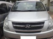 Cần bán gấp Hyundai Grand Starex đời 2008, màu bạc
