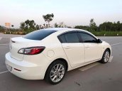 Cần bán xe Mazda 3 S sản xuất 2014, màu trắng xe gia đình, giá tốt