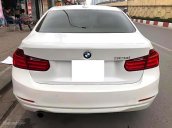 Cần bán gấp BMW 3 Series 320i sản xuất năm 2012, màu trắng, nhập khẩu giá cạnh tranh