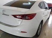 Bán Mazda 3 1.5 năm 2015, màu trắng, giá chỉ 605 triệu