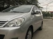 Cần bán Toyota Innova G sản xuất 2009, màu bạc còn mới