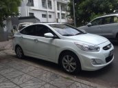 Cần bán Hyundai Accent Blue  AT năm 2015, màu trắng, 475 triệu