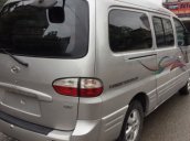 Bán Hyundai Starex đời 2005, màu vàng số tự động