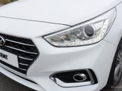 Cần bán Hyundai Accent 1.4L MT 2018, màu trắng, tặng 3M