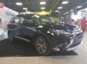 Bán Mitsubishi Outlander 2.0CVT đời 2018, màu đen, nhập khẩu nguyên chiếc