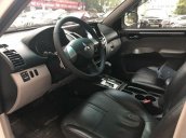 Bán xe Mitsubishi Pajero sport 3.0 V6 năm 2016, màu trắng, giá tốt