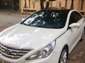 Cần bán xe Hyundai Sonata năm 2011, màu trắng như mới giá cạnh tranh