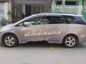 Cần bán xe Mitsubishi Grandis năm sản xuất 2005, màu xám chính chủ, giá 330tr