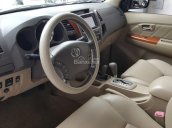 Bán ô tô Toyota Fortuner 2.7V 4x4 đời 2009, màu bạc, giá tốt