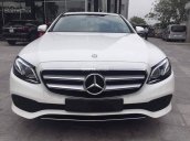 Bán xe Mercedes E250 màu trắng, giá tốt, giao xe ngay