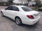 Bán xe Mercedes E250 màu trắng, giá tốt, giao xe ngay