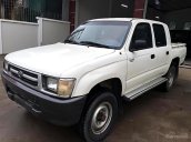 Cần bán lại xe Toyota Hilux sản xuất năm 2000, màu trắng