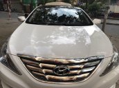 Cần bán Hyundai Sonata năm sản xuất 2011, màu trắng, nhập khẩu nguyên chiếc